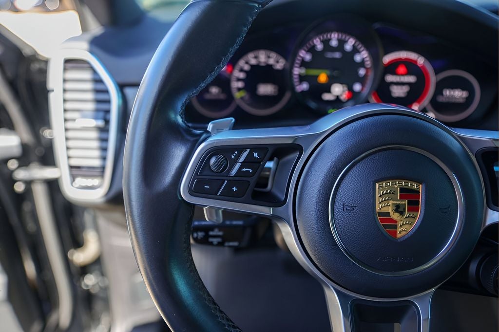 2020 Porsche Cayenne E-Hybrid Base