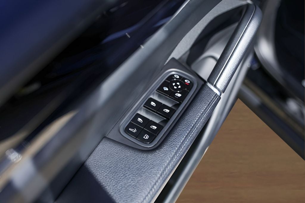 2020 Porsche Cayenne E-Hybrid Base