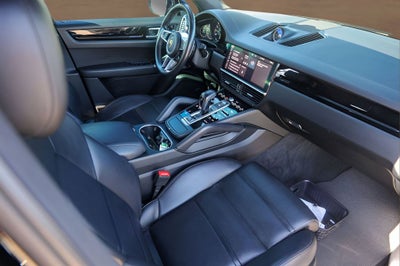 2020 Porsche Cayenne E-Hybrid Base