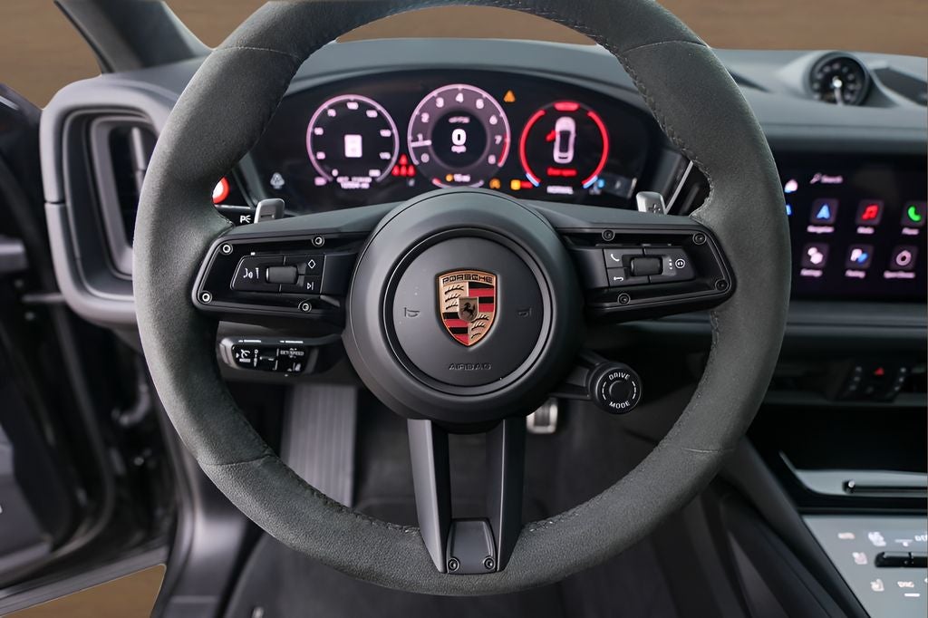 2025 Porsche Cayenne Coupe GTS