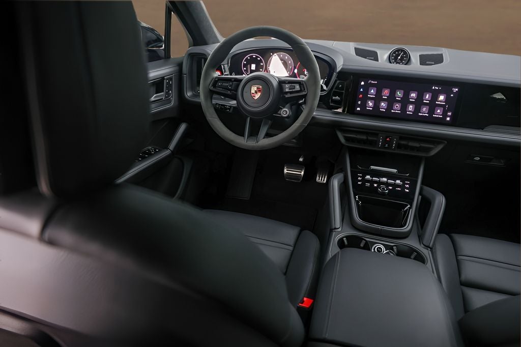 2025 Porsche Cayenne Coupe GTS