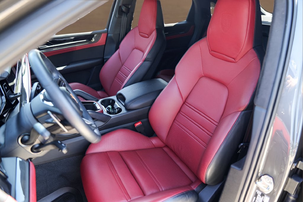 2024 Porsche Cayenne Coupe Turbo GT