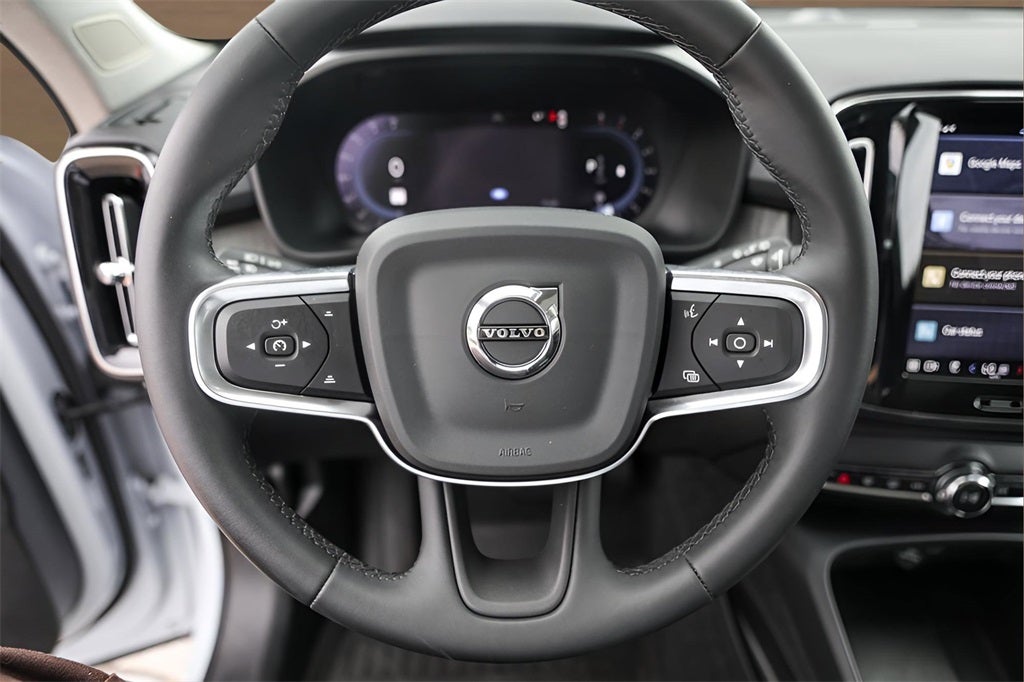 2024 Volvo XC40 Ultimate