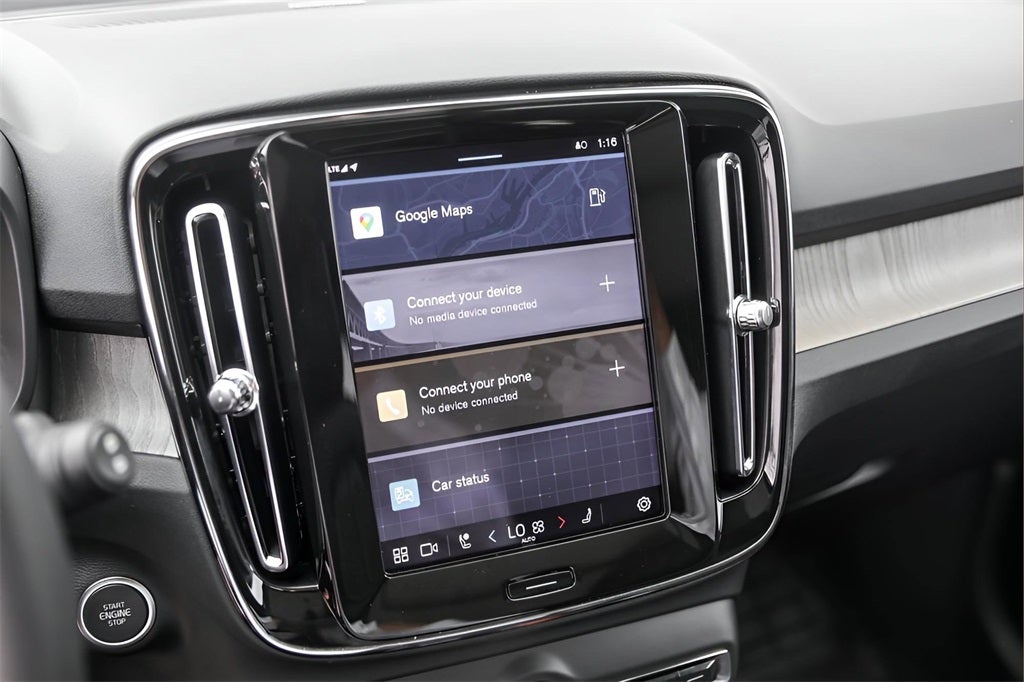 2024 Volvo XC40 Ultimate