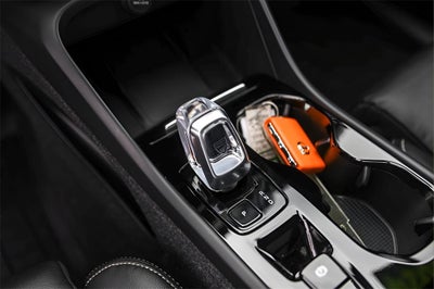 2024 Volvo XC40 Ultimate