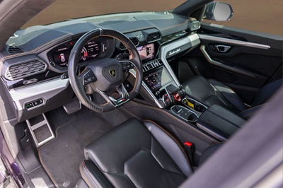 2020 Lamborghini Urus Base