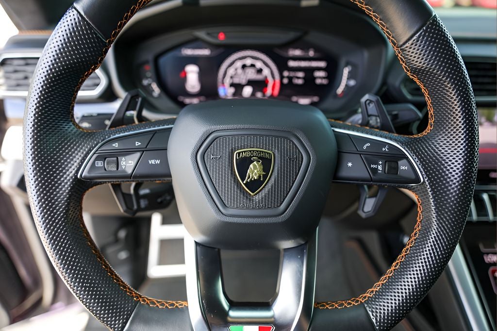 2020 Lamborghini Urus Base