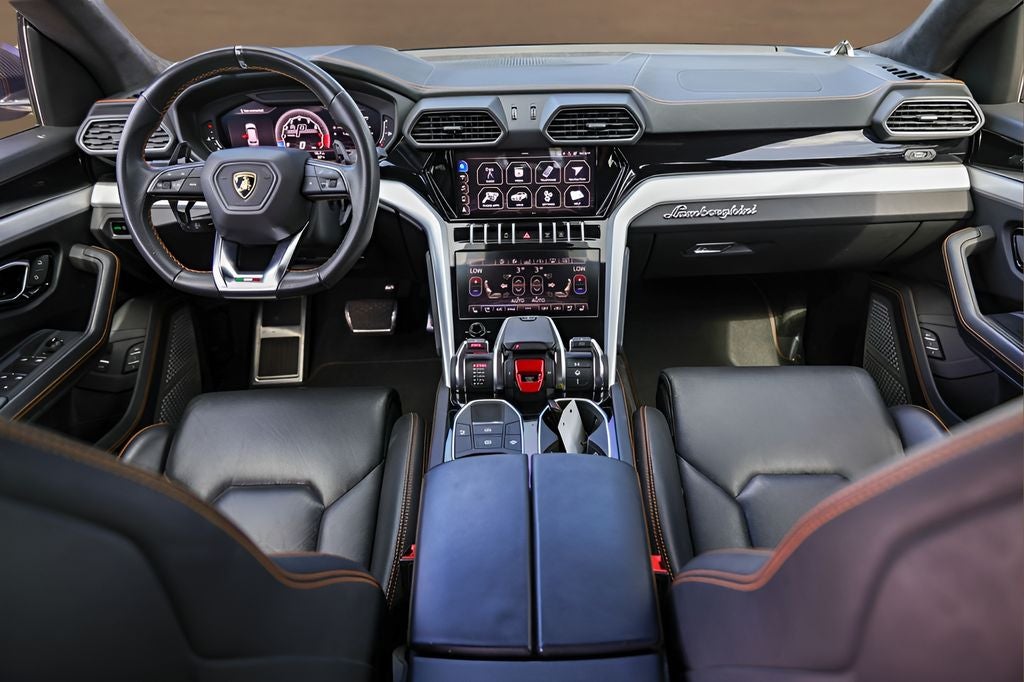 2020 Lamborghini Urus Base