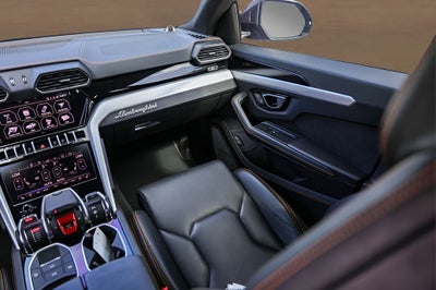 2020 Lamborghini Urus Base
