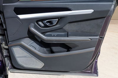 2020 Lamborghini Urus Base