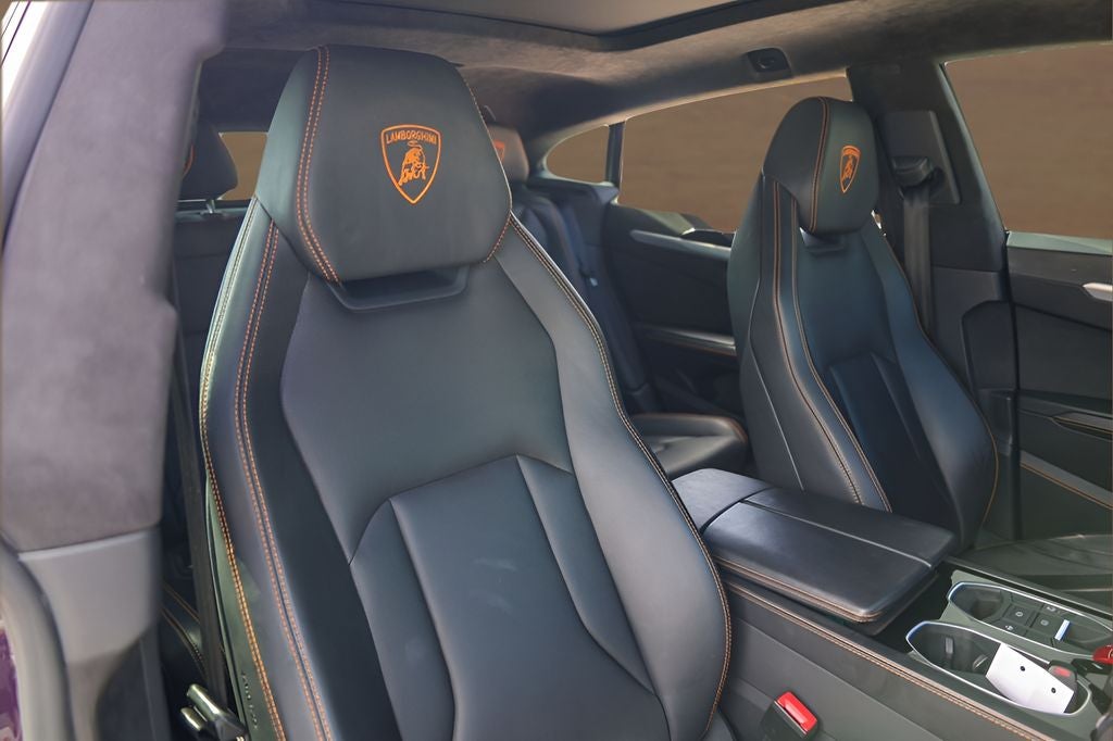 2020 Lamborghini Urus Base
