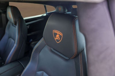 2020 Lamborghini Urus Base