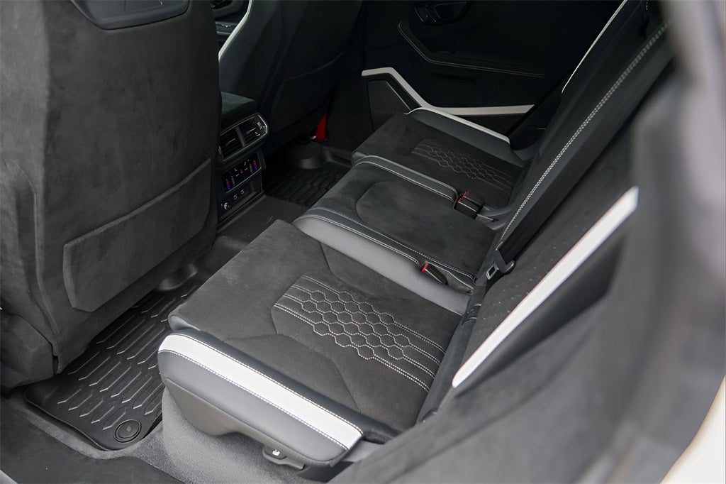 2024 Lamborghini Urus Performante