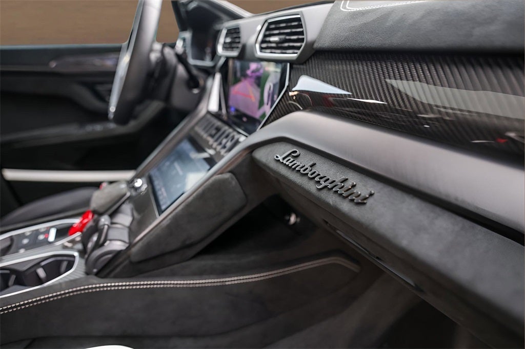 2024 Lamborghini Urus Performante