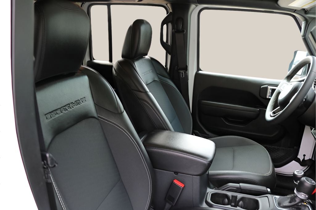 2023 Jeep Wrangler Base