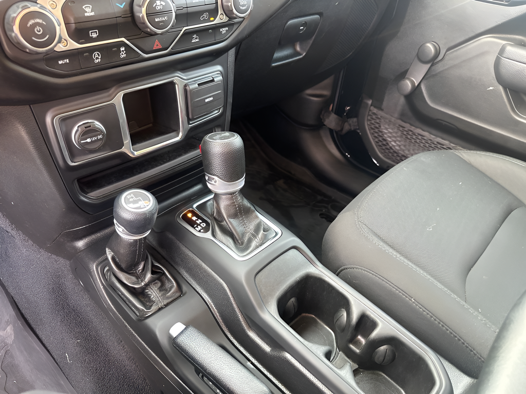 2022 Jeep Wrangler Unlimited Willys