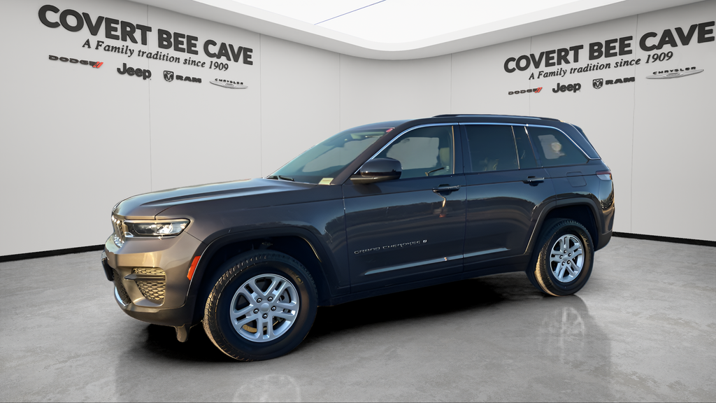 2022 Jeep Grand Cherokee Laredo