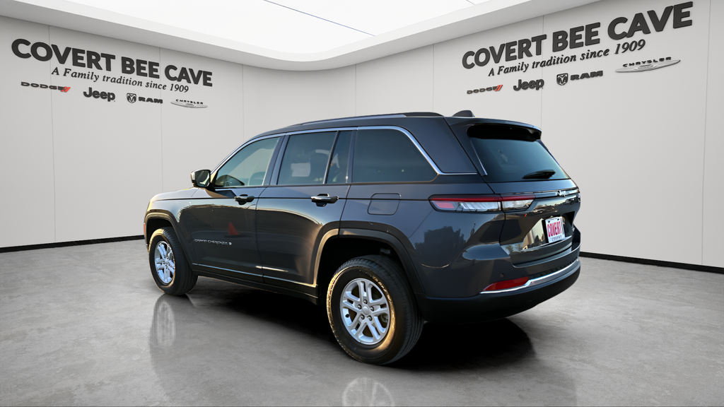 2022 Jeep Grand Cherokee Laredo