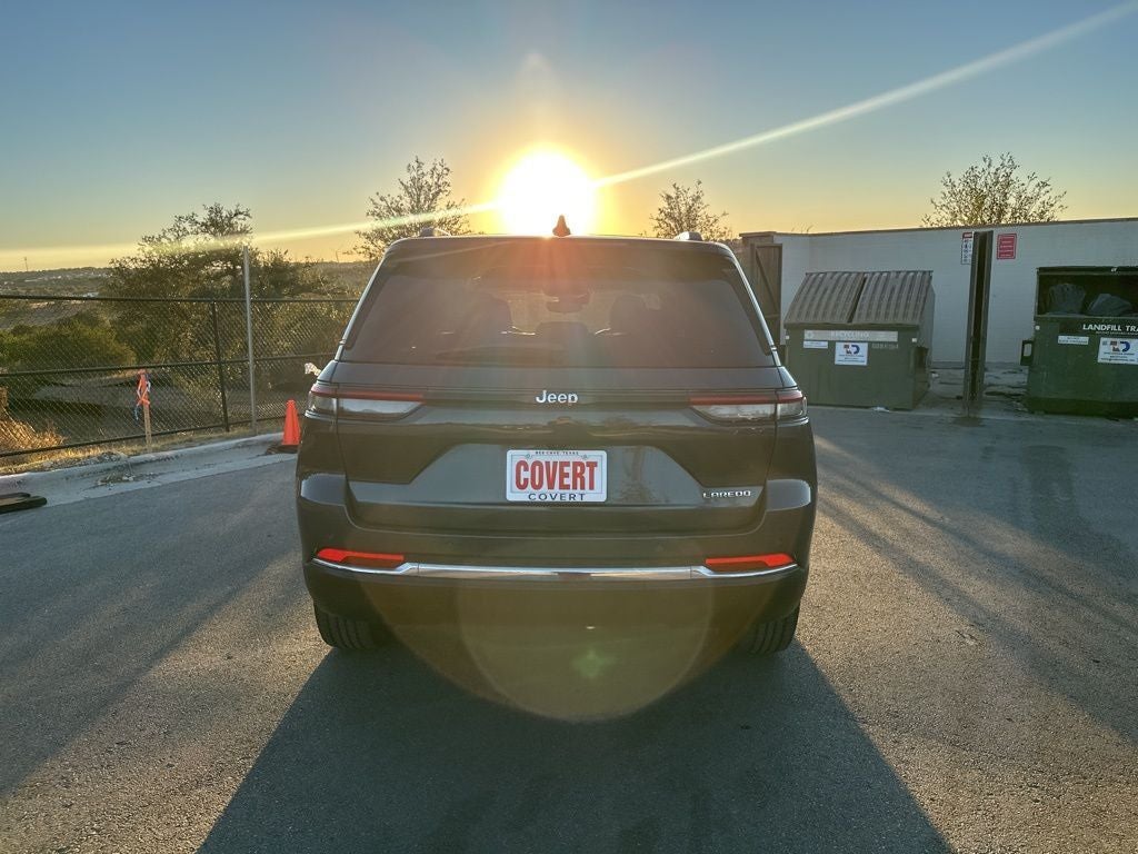 2022 Jeep Grand Cherokee Laredo