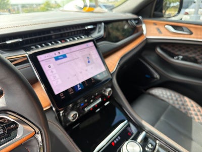 2023 Jeep Grand Cherokee Summit Reserve