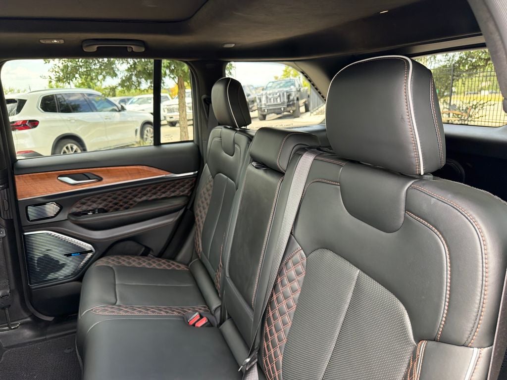 2023 Jeep Grand Cherokee Summit Reserve