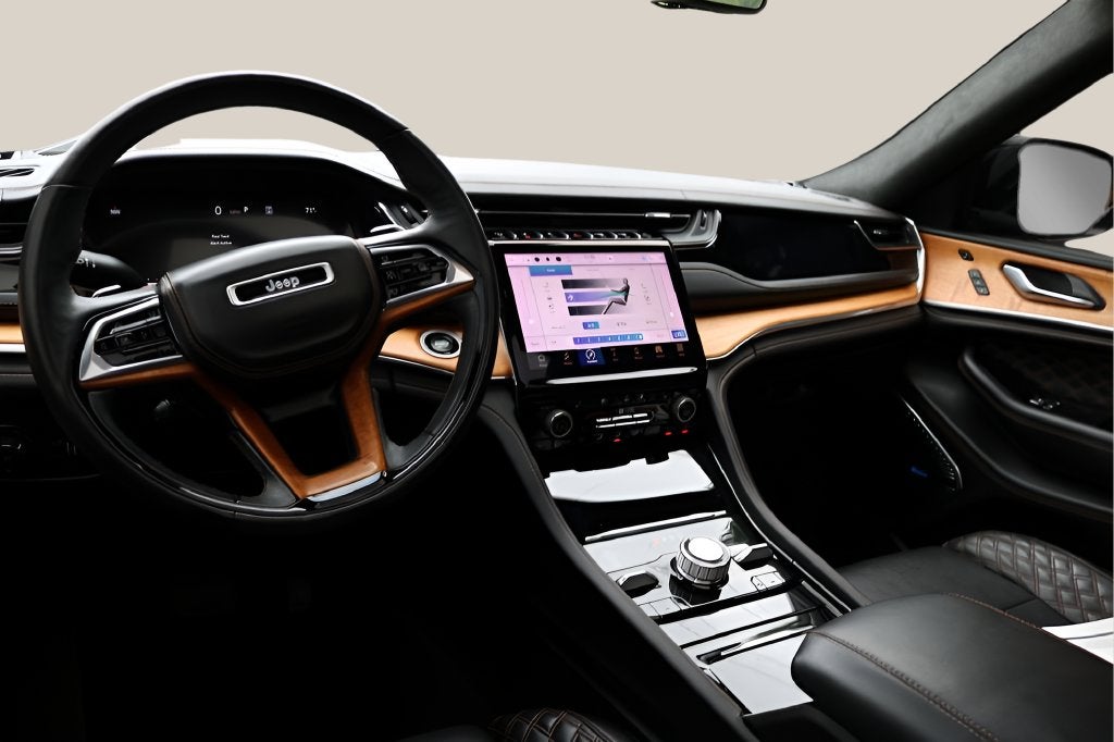 2023 Jeep Grand Cherokee Summit Reserve