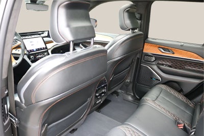 2023 Jeep Grand Cherokee Summit Reserve