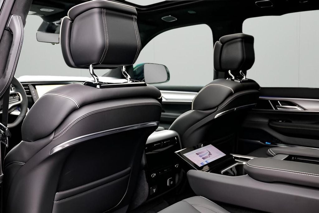 2023 Jeep Grand Wagoneer L Series II