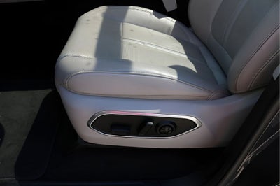 2024 Jeep Wagoneer Base