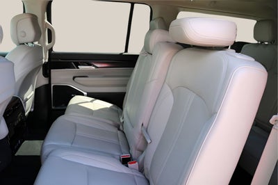 2024 Jeep Wagoneer Base