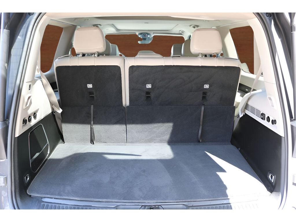 2024 Jeep Wagoneer Base