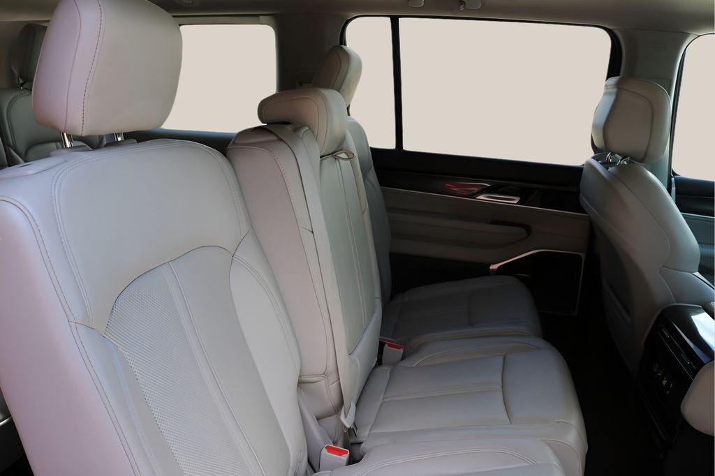 2024 Jeep Wagoneer Base