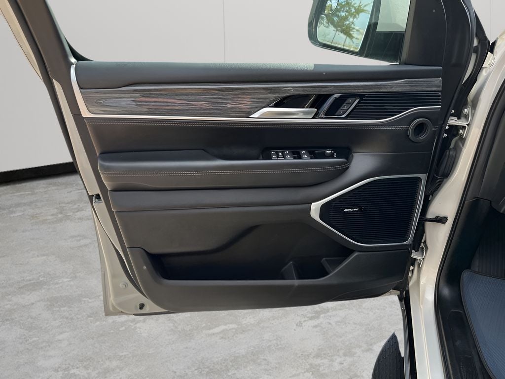 2022 Jeep Wagoneer Series II