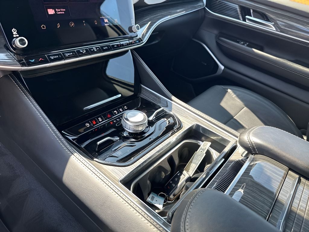 2022 Jeep Wagoneer Series III