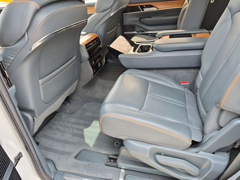 2022 Jeep Grand Wagoneer Series II