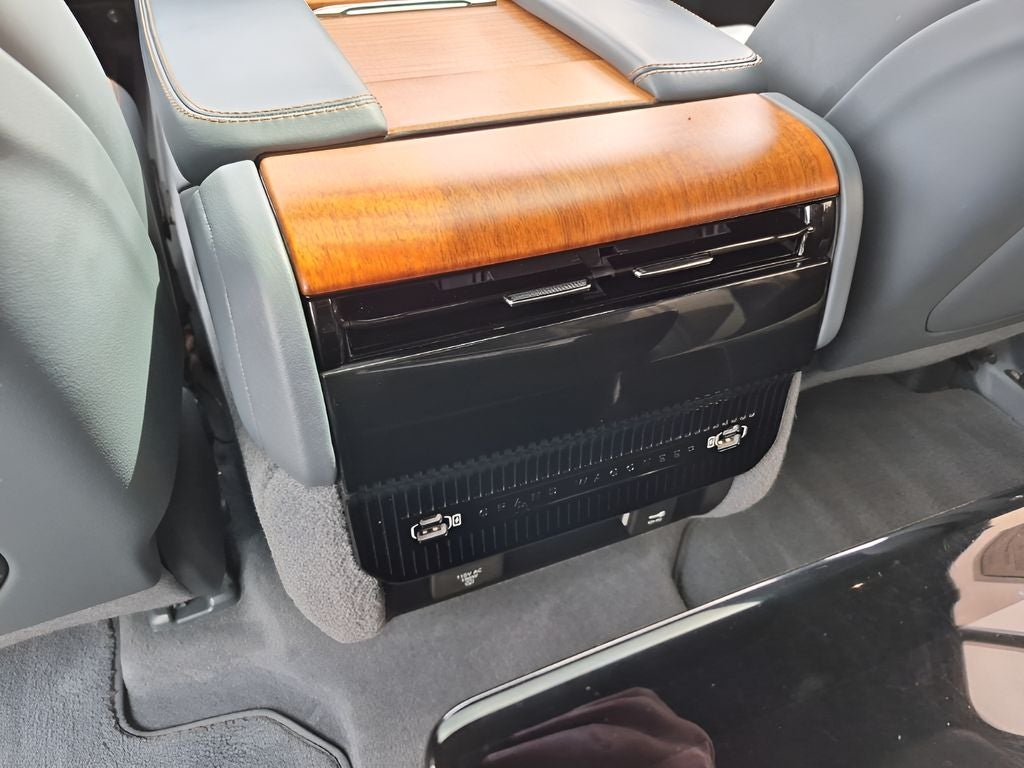 2022 Jeep Grand Wagoneer Series II