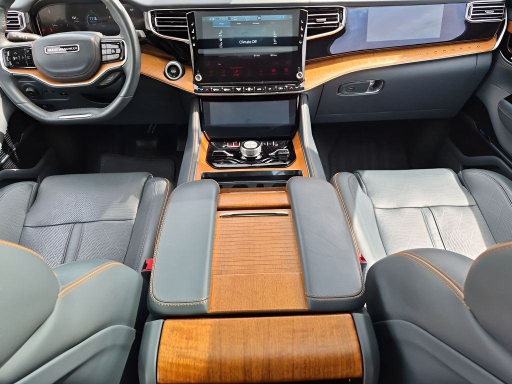 2022 Jeep Grand Wagoneer Series II