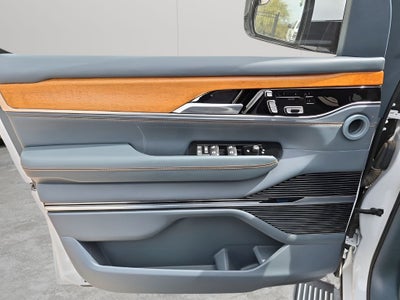 2022 Jeep Grand Wagoneer Series II