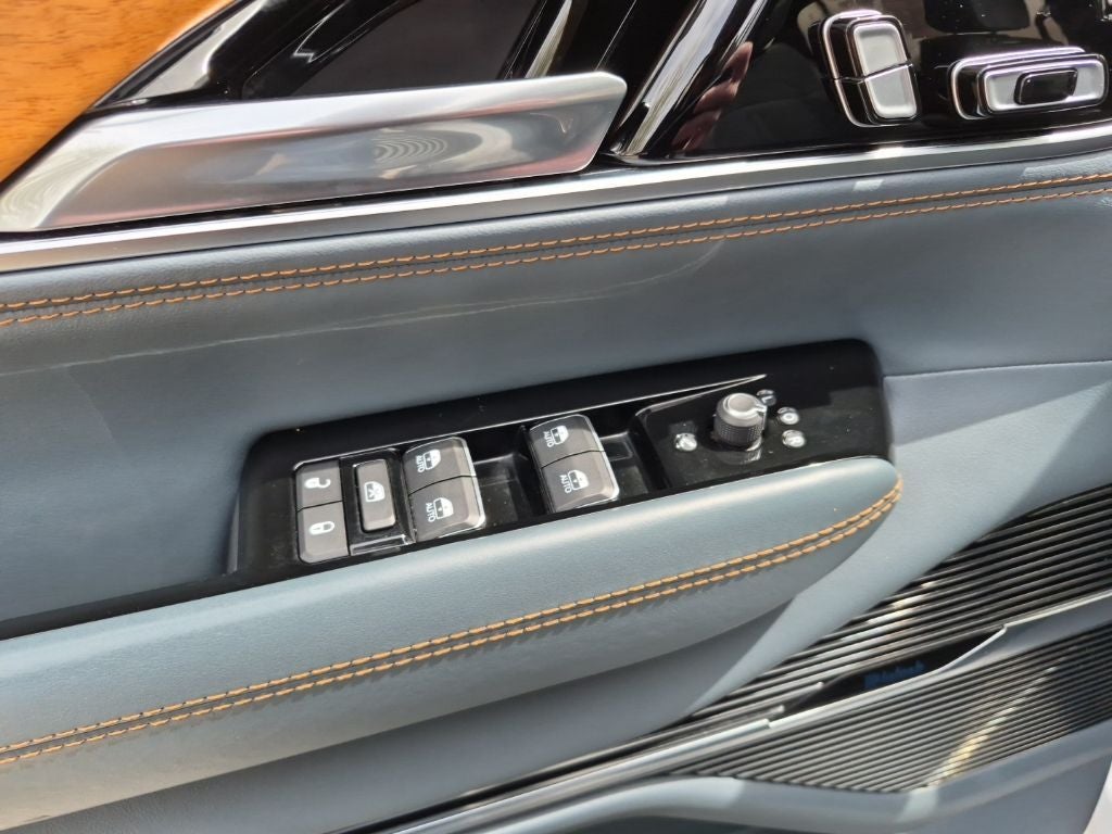 2022 Jeep Grand Wagoneer Series II