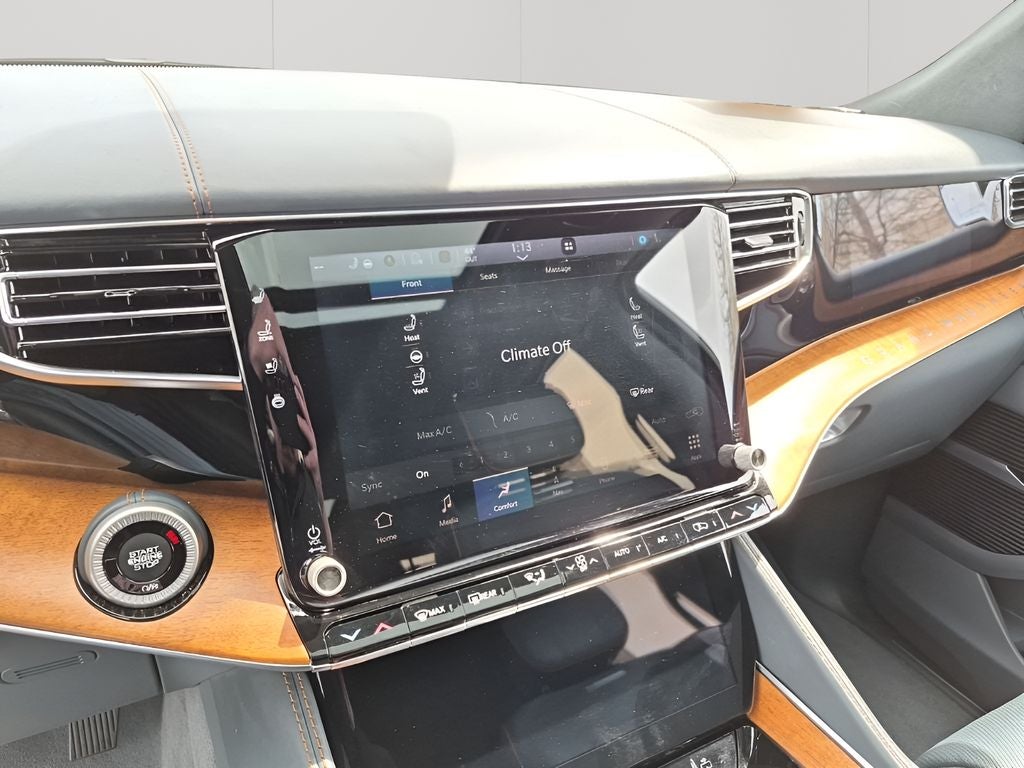 2022 Jeep Grand Wagoneer Series II