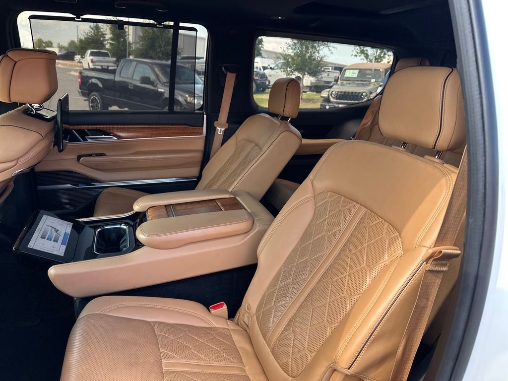 2022 Jeep Grand Wagoneer Series III