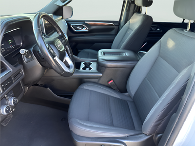 2023 GMC Yukon XL SLE