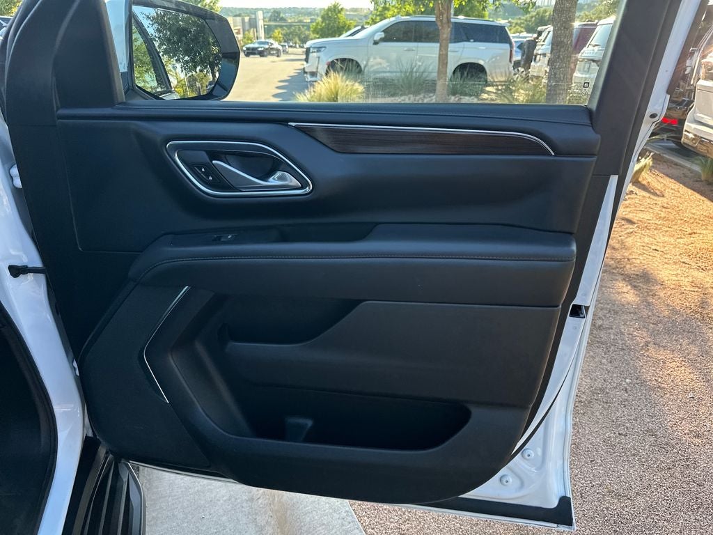 2023 GMC Yukon XL SLE
