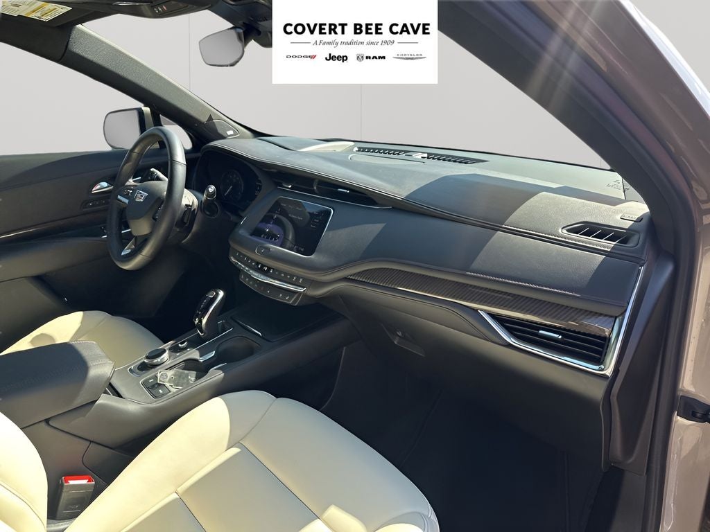 2022 Cadillac XT4 Sport