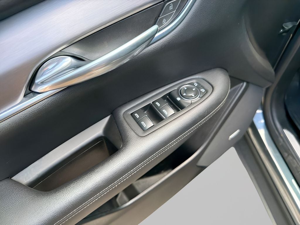 2021 Cadillac XT5 Luxury
