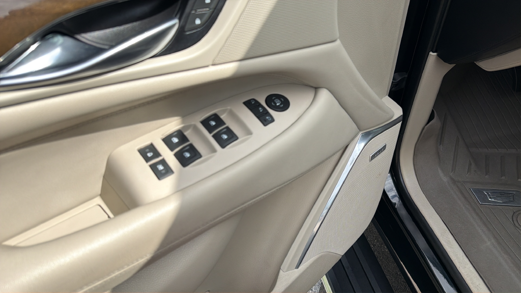 2020 Cadillac Escalade ESV Premium
