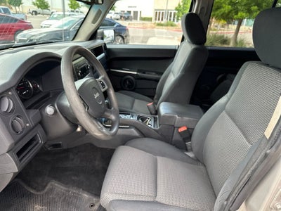 2008 Jeep Commander Sport
