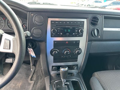2008 Jeep Commander Sport