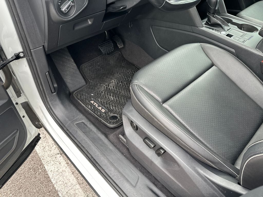 2021 Volkswagen Atlas 3.6L V6 SE w/Technology