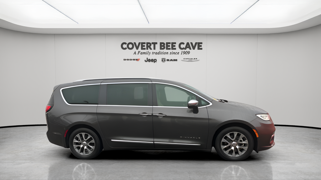 2023 Chrysler Pacifica Hybrid Pinnacle